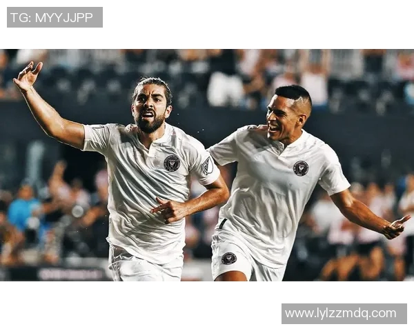 米兰锋线引援新目标曝光！卡拉斯科、巴洛特利在列，豪尔赫-德弗瓦利五家报道