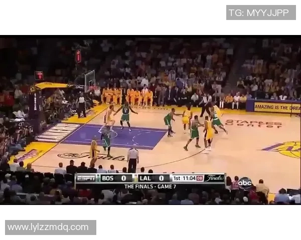 湖人队vs凯尔特人队引爆NBA总决赛激烈对决，科比詹姆斯再度交锋角逐总冠军称霸！